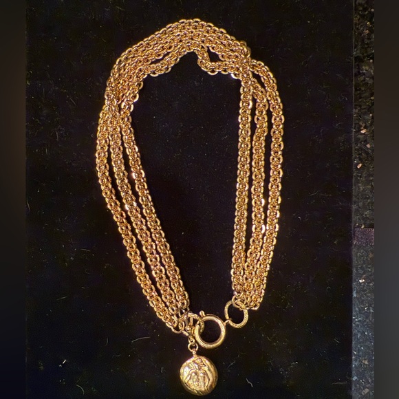 Chanel Vintage 24K Plated Turnlock Necklace.  Late 1970s early 1980s vintage - Picture 9 of 13
